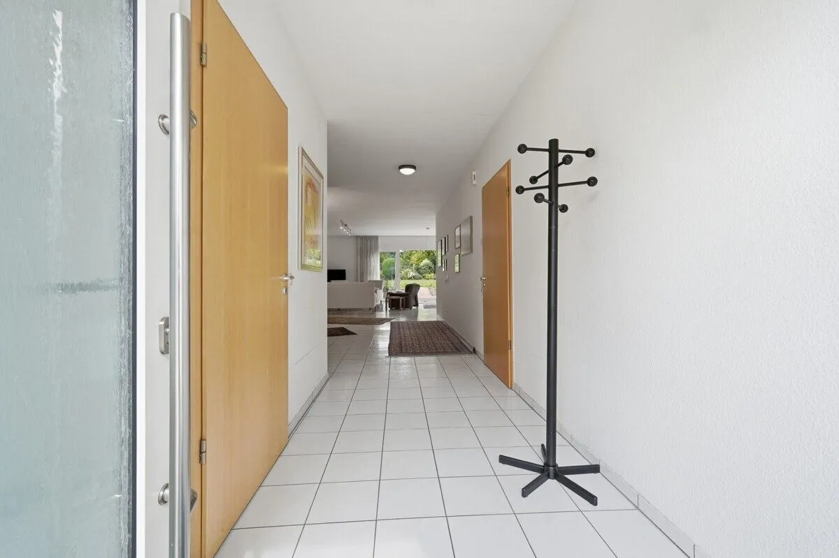 Immobilienangebot - Bedburg - Alle - Freistehendes Einfamilienhaus mit großem Grundstück!