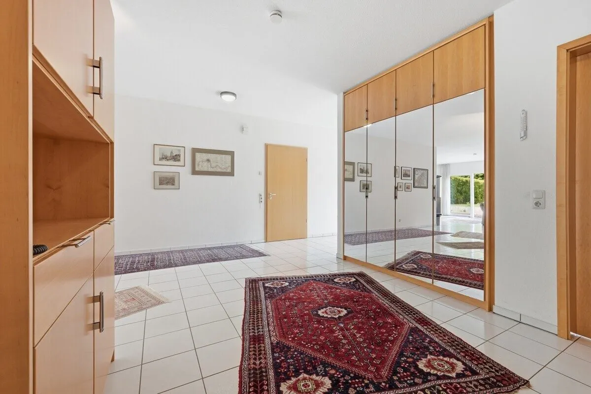 Immobilienangebot - Bedburg - Alle - Freistehendes Einfamilienhaus mit großem Grundstück!