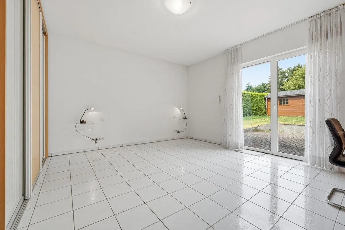 Immobilienangebot - Bedburg - Alle - Freistehendes Einfamilienhaus mit großem Grundstück!