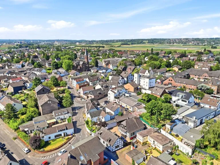 Immobilienangebot - Köln - Alle - Ein Grundstück - Zwei Häuser!