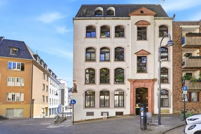 Immobilienangebot - Köln - Alle - Penthouse - Wohnung mit großer Dachterrasse!