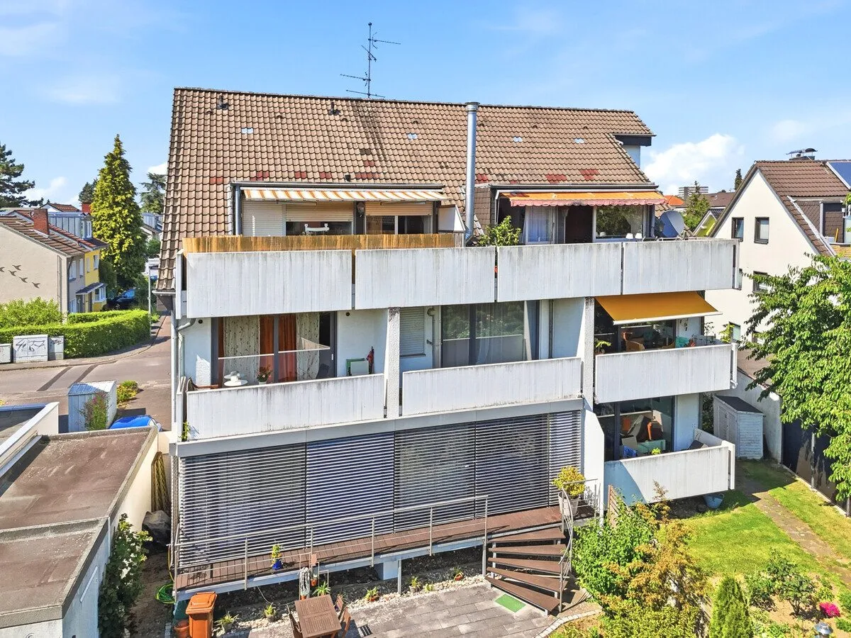 Immobilienangebot - Refrath - Alle - Großzügige Dachgeschosswohnung mit Potenzial!