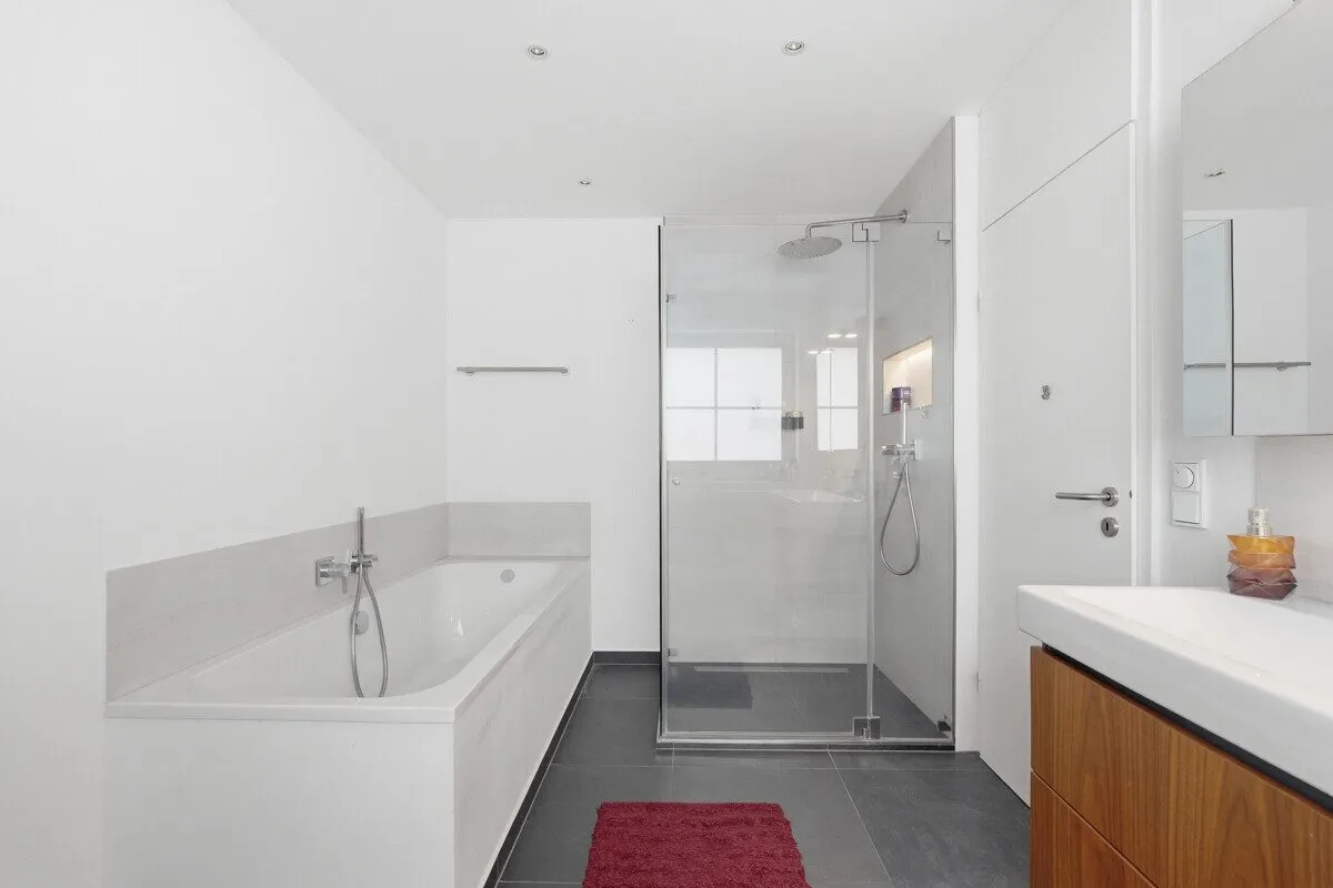 Immobilienangebot - Köln - Alle - Modernes Einfamilienhaus im Kölner - Hahnwald!