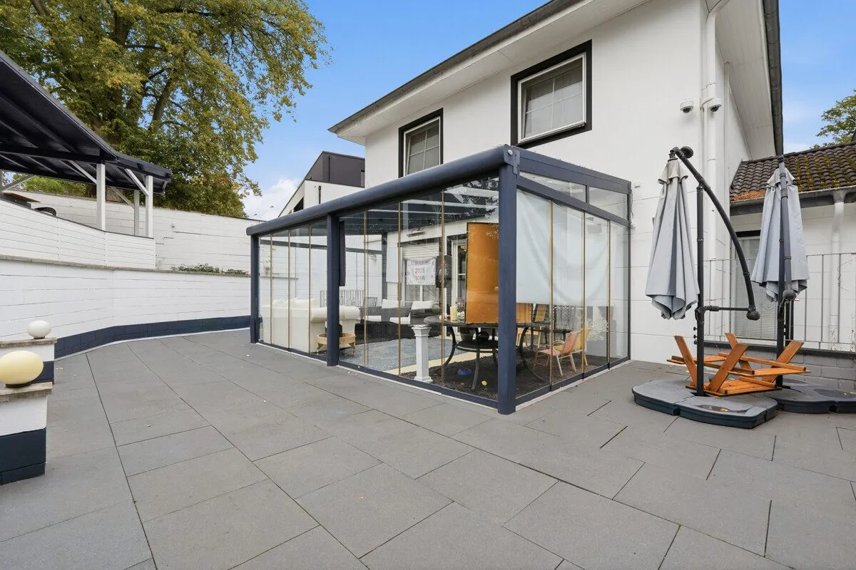 Immobilienangebot - Köln - Alle - Modernes Einfamilienhaus im Kölner - Hahnwald!