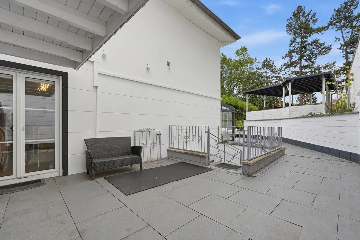 Immobilienangebot - Köln - Alle - Modernes Einfamilienhaus im Kölner - Hahnwald!