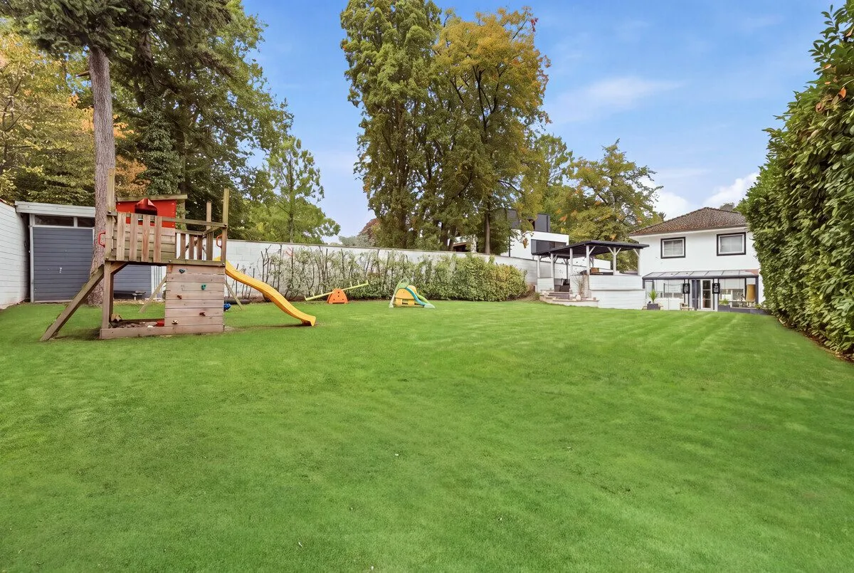 Immobilienangebot - Köln - Alle - Modernes Einfamilienhaus im Kölner - Hahnwald!