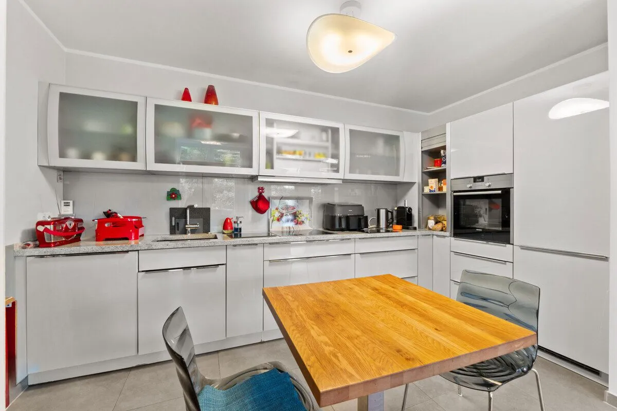 Immobilienangebot - Köln - Alle - Gartenwohnung mit Küche und Tiefgaragenstellplatz!