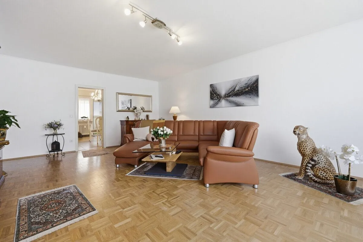 Immobilienangebot - Bornheim - Alle - Eigentumswohnung mit Garage und Stellplatz!